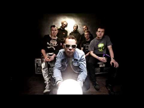 Sznobjektív Az 50 Legjobb Előadó / 2. Apollo 440 Intro