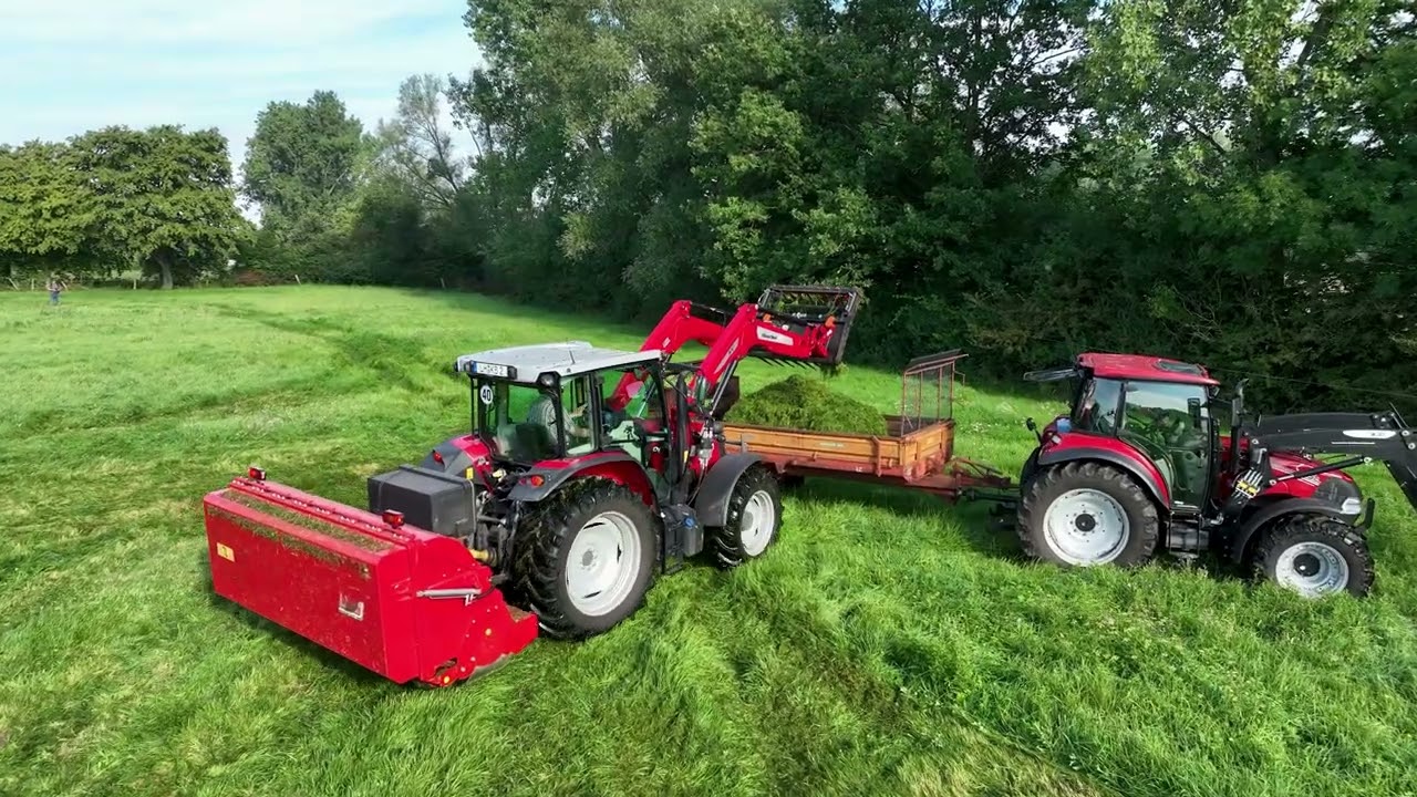 Aufwertung einer artenarmen Grünlandfläche - unterwegs mit Wiesefix und Trecker