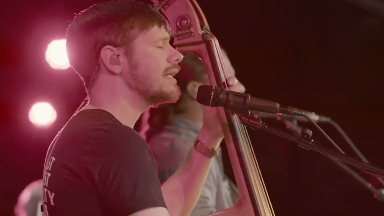 Guarda Colebrook Road - Mountainside (live) su YouTube Guarda Colebrook Road - Mountainside (live) su YouTube
