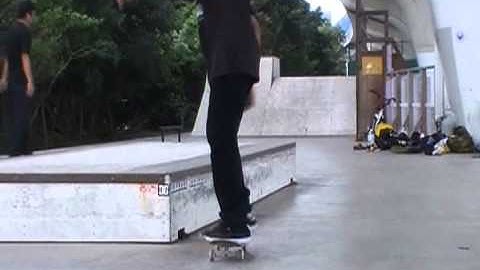Hiroto Naito Hardflip FS Noseslide