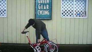 Bike Friday tikit - 02 - the fastest folding bicycle - YouTube