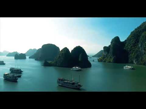 Vietnam Discovery Travel: A panoramic Halong Bay viewpoint, Ha Long, Quang Ninh province