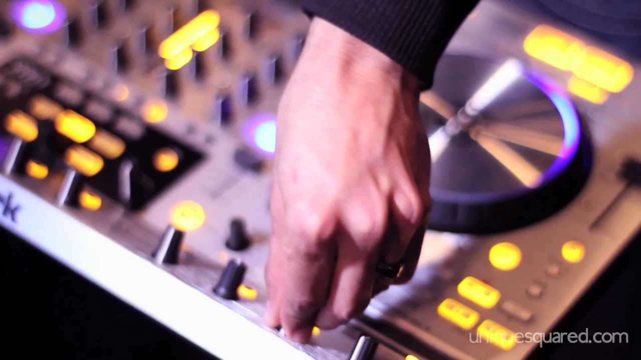 Numark 4TRAK Overview and Demo (with Felix) [SXSW 2012] | UniqueSquared.com