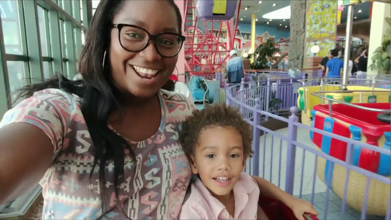 FUN FAMILY DAY AT THE MALL 2018! - YouTube