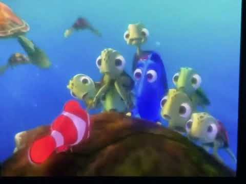 Finding Nemo marlins story in Portuguese