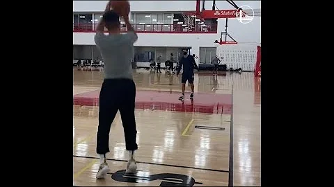 Steph Curry 105 THREES IN A ROW, 5 minutes straight without missing