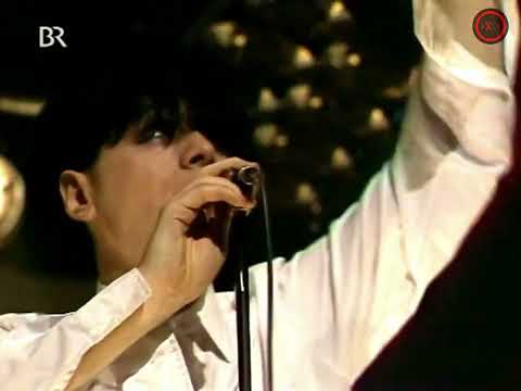 Simple Minds - I Travel (Music Video)
