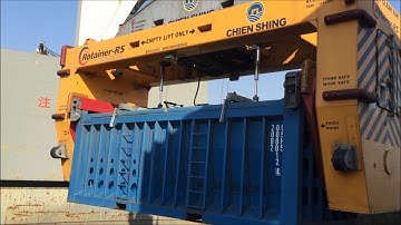 Rotating Spreader -  Rotainer R S on Mobile Harbour Crane