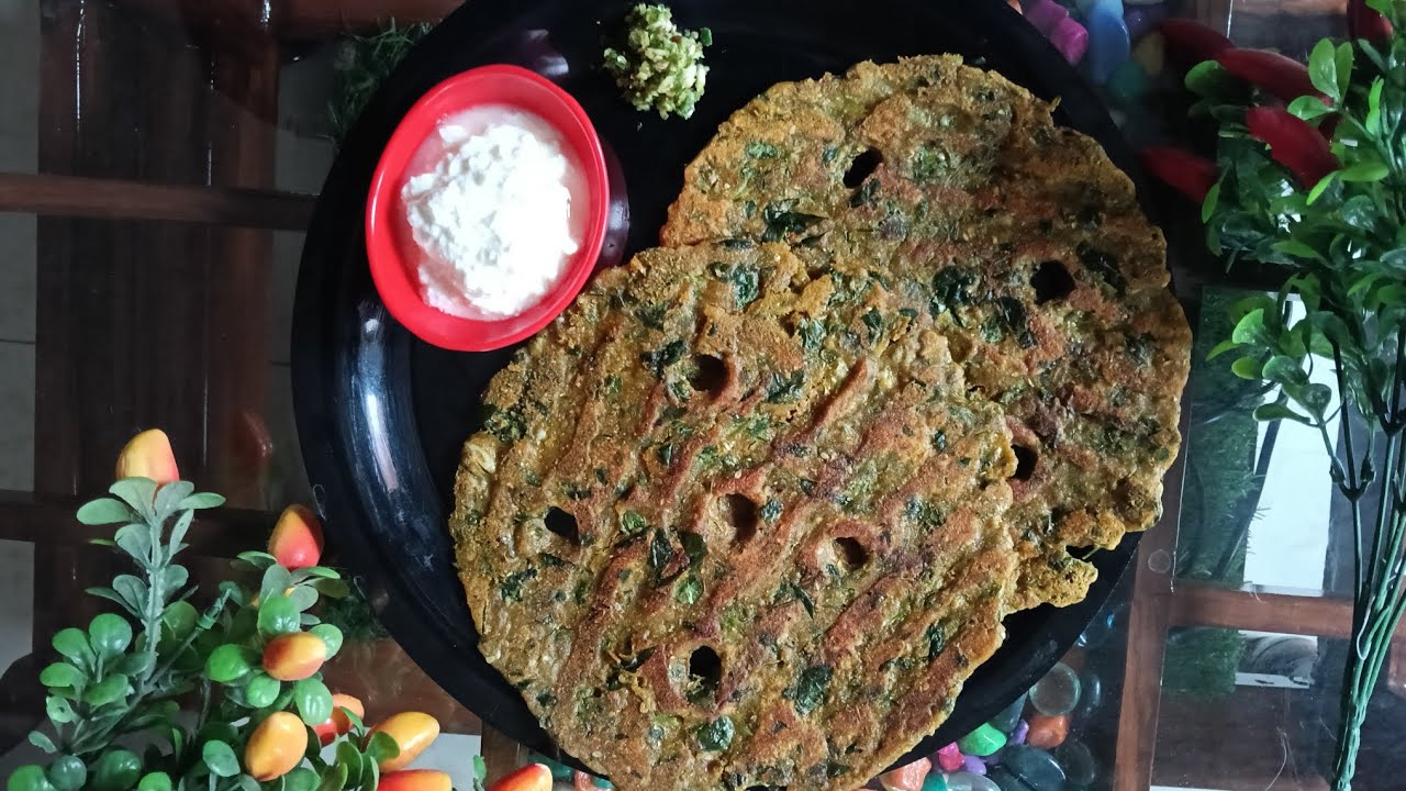 #दह्याबरोबर# खाण्यासाठी खमंग खुसखुशीत आणि पौष्टिक धपाटे रेसिपी | Dhapate Recipe | Thalipeeth Recipe