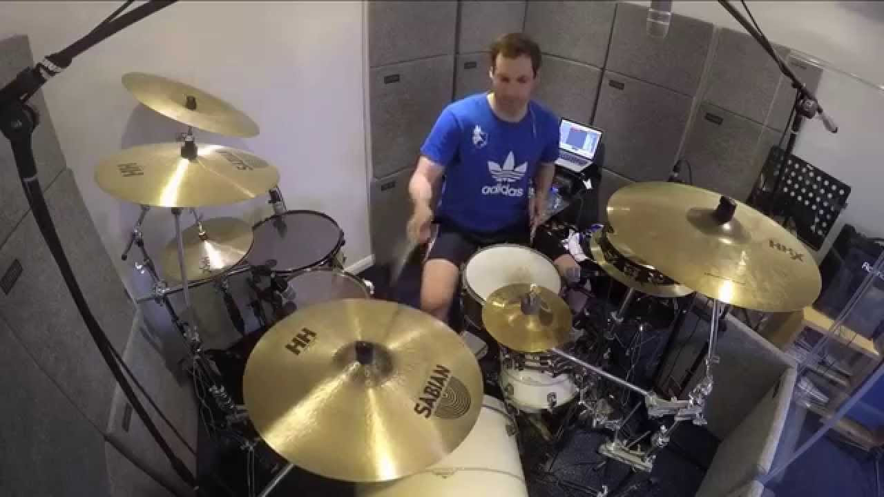 VIDEO Petr Cech Unjuk Kebolehan Bermain Drum