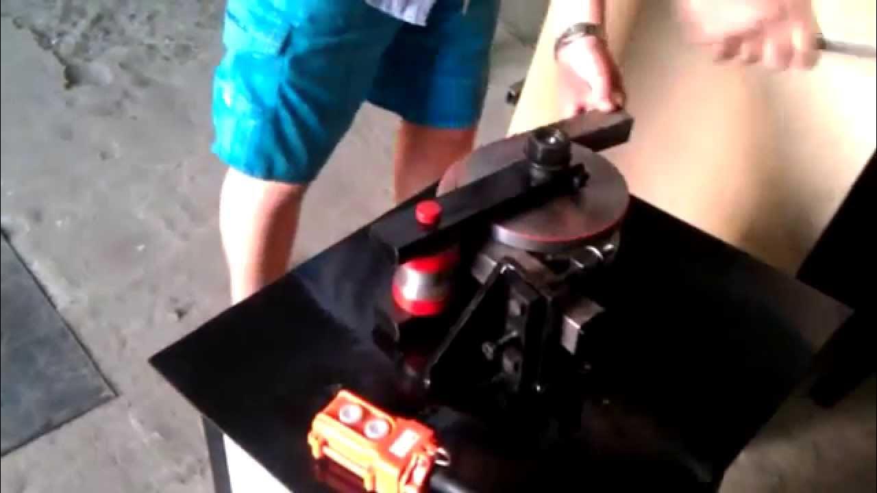 станок для гибки в углу. гибка профильной трубы 40х40 - YouTube