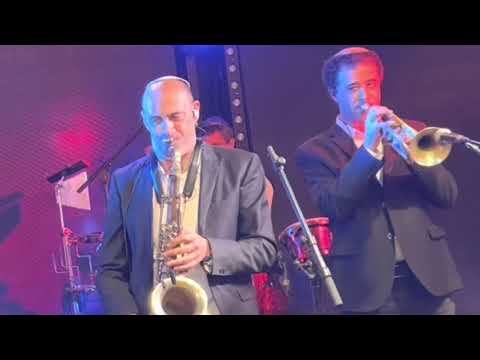 אריק עמירן דביר הרקדה חסידית 