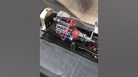1/4 Scale V8 Supercharged Running Nitro engine