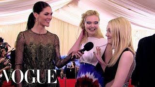 Elle and Dakota Fanning Are Excited to Experiment with Fashion - Vogue - Met Gala