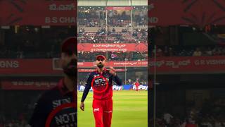 Virat Kohli's RCB jersey is worth 300 crore😳
