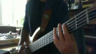 Video thumbnail of "Kurt Carr - If I tell God (bass cover)"