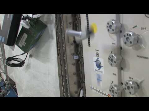 Dancing T-handle in zero-g, HD