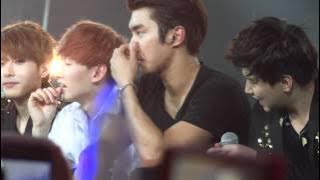 [HD] 29.04.2012 SS4 Indonesia - Members' Talk [Siwon focused]   Caught Eunhyun biting his fingers