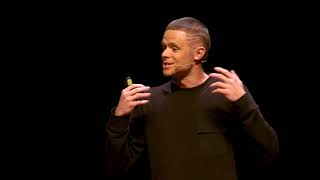 How to grow from underdog to basketball and social media icon  | The Professor | TEDxDenHelder