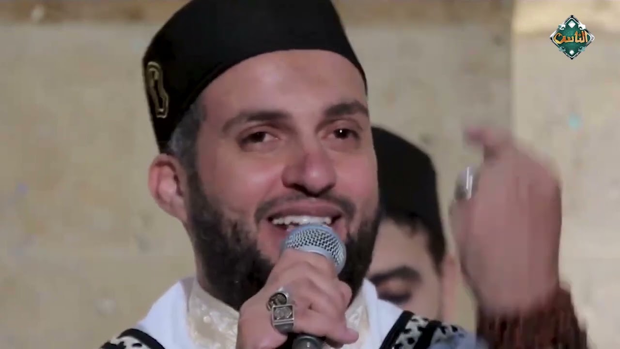 يا برق قبل وصولنا لحميثرا   بلغ سلام العاشقين معطرًا