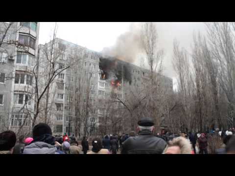 В Волгограде в многоэтажке произошел взрыв, обрушились 3 квартиры-ВИДЕО