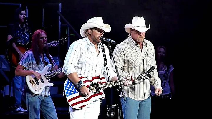 Toby Keith & Trace Adkins - Courtesy of the Red, W...