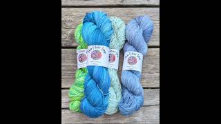 Some ocean vibes for you tonight!#yarn #knitting #crochet #handspunyarn