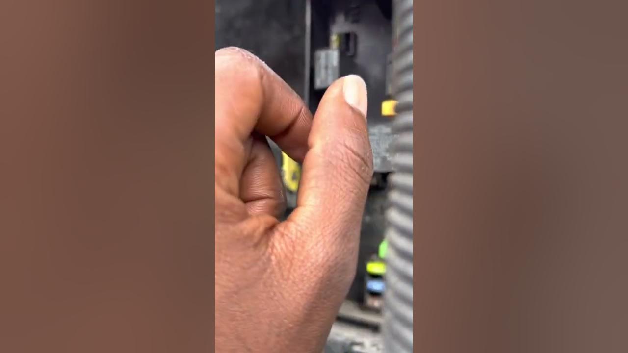 How to fix it trailer fuses signal lights Freightliner Cascadia YouTube