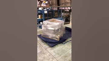 Lantech Q300 Turntable Stretch Wrapper with Scale