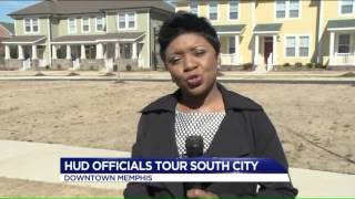 HUD Officials tour the city