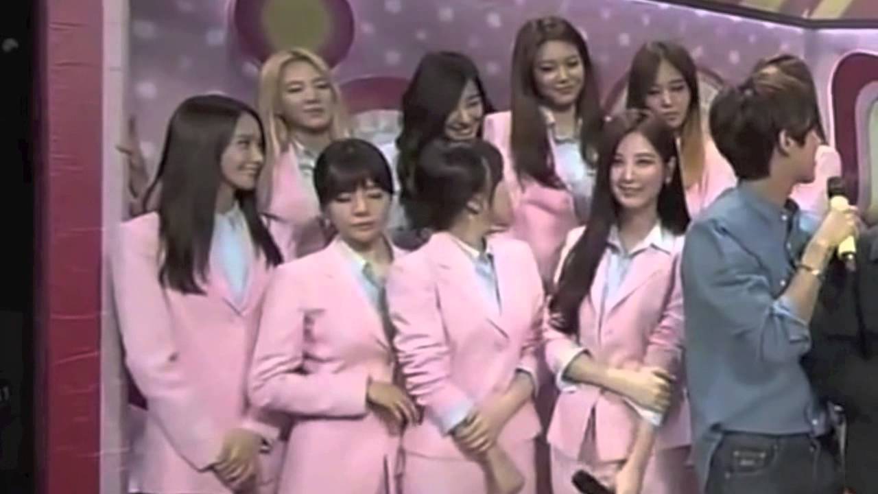 BaekYeon ~ Can't Take Me Eyes Off You