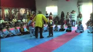 Shaolin Kungfu warrior 1-on-1 sparring