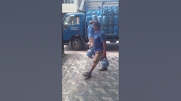 Easy Way to Load Gas Cylinders on Trucks - Good tools and machinery make work easy