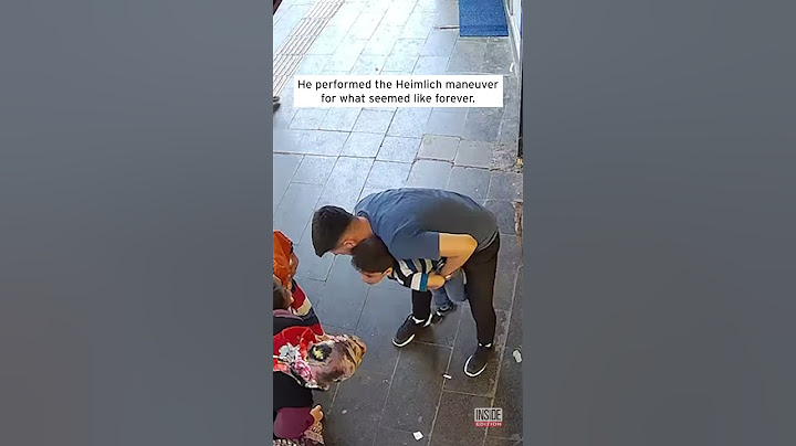 Man Saves Choking Child With Heimlich Maneuver #shorts