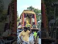 அருஞ்சுனை காத்த அய்யனார் வேட்டையாடி முடித்து மக்களுக்கு அருள் ஆசி வழங்கி  தன் கோட்டைக்கு வருகிறார்