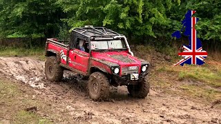 Salon du 4x4 ► Tout-Terrain 😮 Super Land Rover Defender très modifié 💪 Taisnières 2014 - Part 2/2