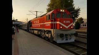 De 22010 Yeni Revizyonlu İzmir Mavi Treni Alsancak Gardan Kalkış - Yapay Zeka Ai̇
