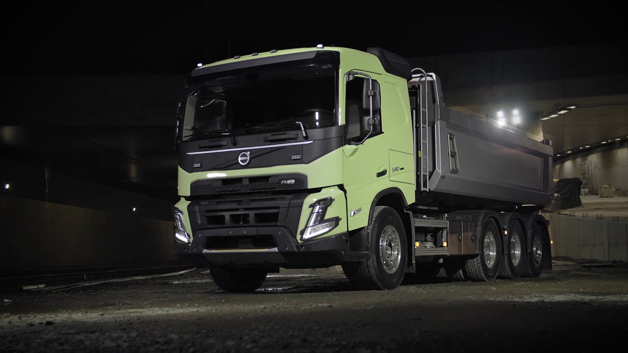 A Walkaround of the New Volvo FMX  The new Volvo FMX is our most robust  construction truck to-date and is designed to make the toughest assignments  easier – whether there's a