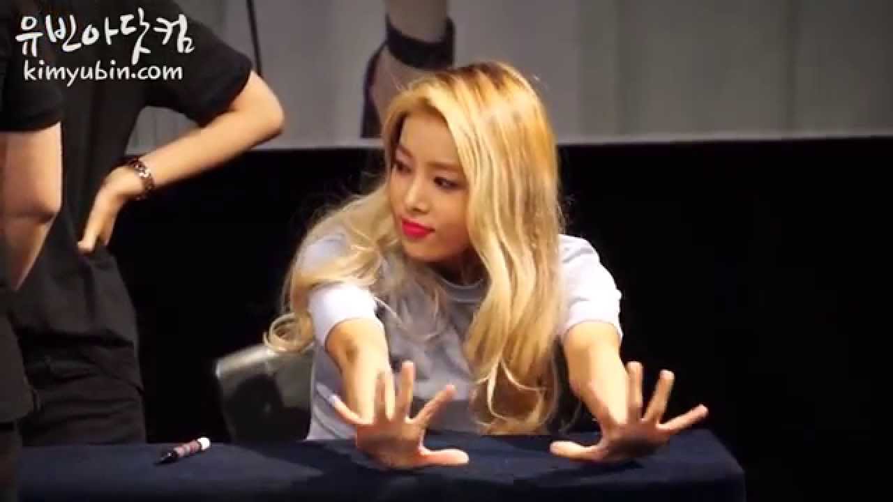 150822 원더걸스 논현 팬사인회 유빈 팬서비스 컷