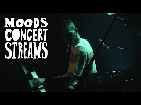 Live at Moods: Ashley Henry @AshleyHenryKeys