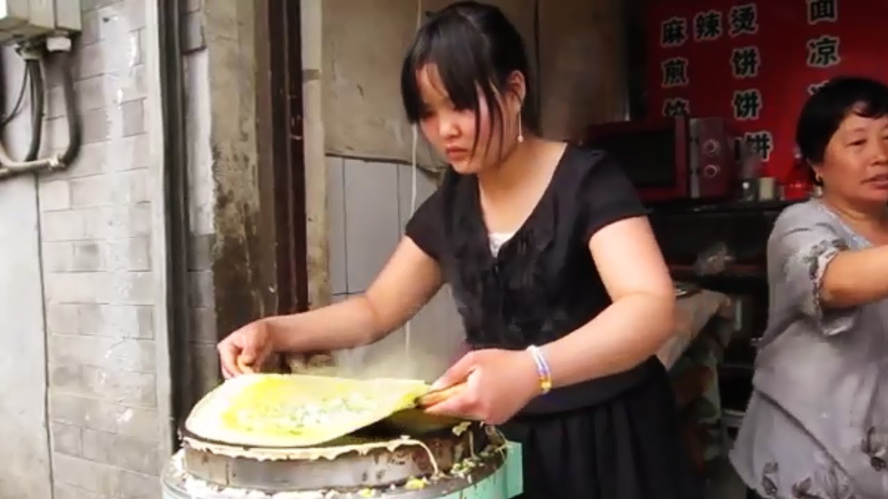 Chinese Street Food 2018 - Best Jianbing and Stir-Fried Noodles in China | Street Food Around The World