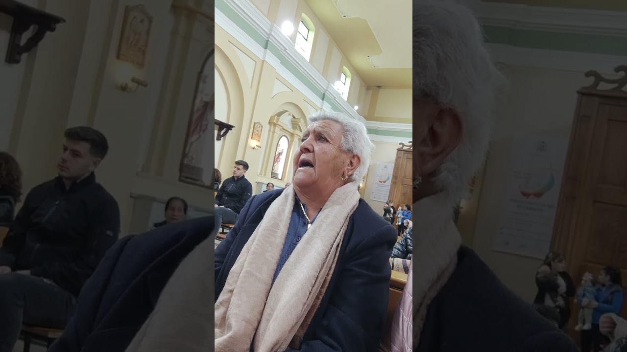 La signora Francesca Scarcella loda la Vergine Santa di Polsi con un canto antico