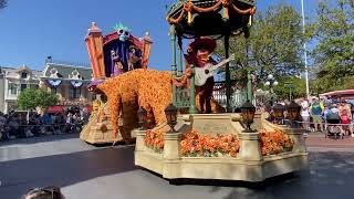 Disneyland Parade April 10 2023