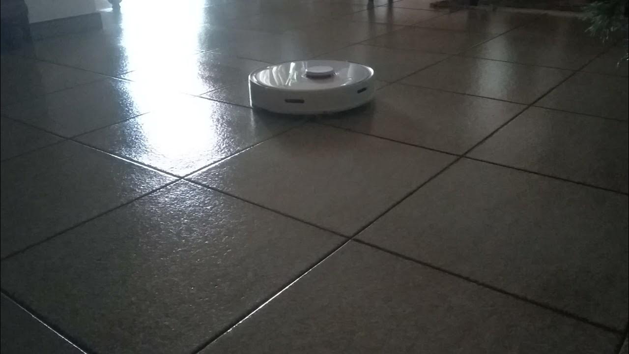Roborock S5 Max mopping delicate mode, water setting 30 YouTube