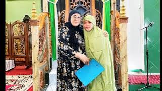 Ya Allah bimbinglah hamba mu supaya hamba menjadi wanita yg istiqomah dalam agama 