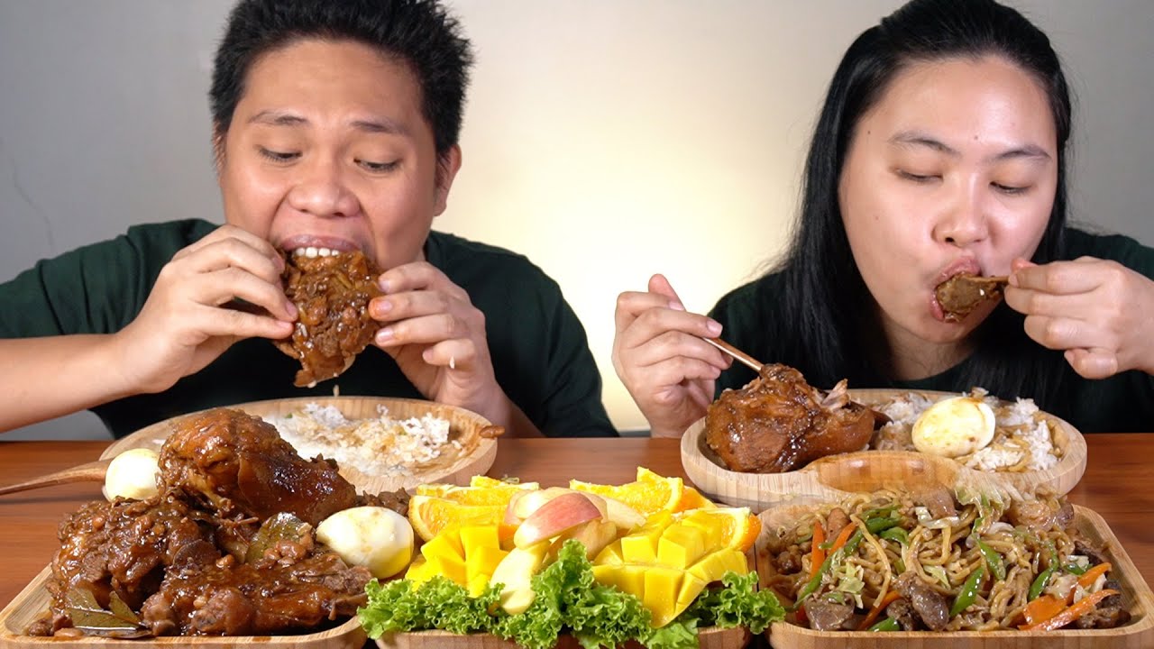 Adobong Pata ng Baboy + Special Pancit ni Bisaya Studio Mukbang - YouTube