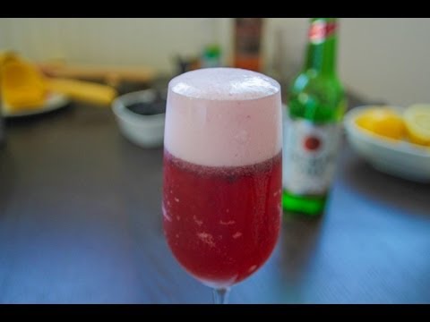 bourbon-berries-&-beer-cocktail-recipe