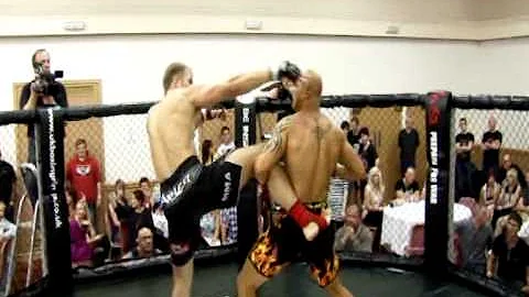 Tenerife Dave Redhead v Derek Pollard.avi