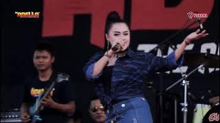 Download lagu TERBARU OM ADELLA AUTO-NGEFLAY RELA NIKEN YRA LIVE PESAGI BERSATU KAYEN-PATI