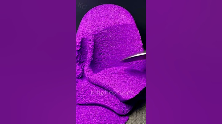 Kinetic Sand Cutting with a Spoon 🤤 Don’t Eat! 😂